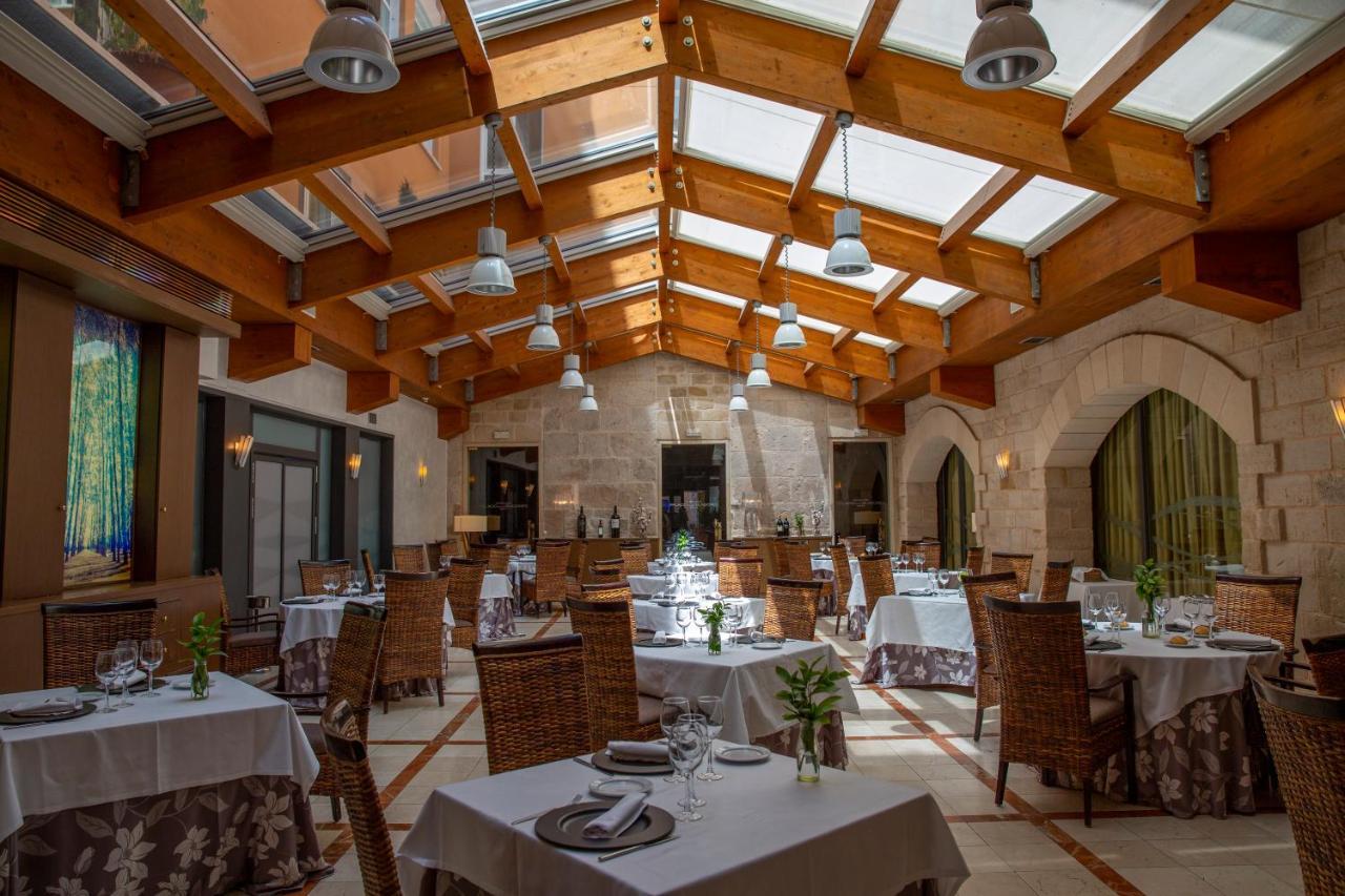 Rice Palacio De Los Blasones Burgo Zewnętrze zdjęcie